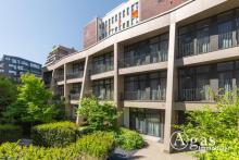 Privat und Luxuriös! Townhouse mit 5 Zimmern, Privatgarage und Dachterrasse im Herzen von Mitte! Wohnung mieten 10117 Berlin Bild klein