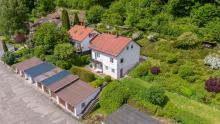 PROVISIONSFREI - Wohnen am Waldrand! Einfamilienhaus mit 2 Garagen & großem Garten Haus kaufen 78532 Tuttlingen Bild klein