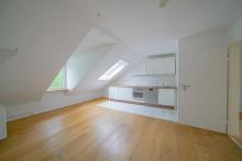 Ratingen-Süd: Gemütliche 3-Zimmer-Dachgeschosswohnung mit EBK und Gartenmitbenutzung im Grünen Wohnung mieten 40878 Ratingen Bild klein