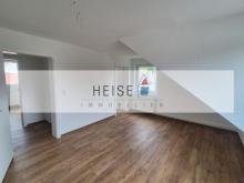 Renovierte 3-Zimmer-Dachgeschosswohnung, zw. Innenstadt und Stiebel Eltron Wohnung mieten 37603 Holzminden Bild klein