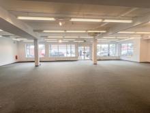 renovierte Ladenfläche im bekannten Fachmarktzentrum * frequenzbringende Nachbarn * provisionsfrei Gewerbe mieten 46149 Oberhausen Bild klein
