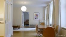 ruhig hell zentral möbliert: große 2-Zimmer-Altbau-Wohnung, Vermietung auf Zeit Wohnung mieten 10179 Berlin Bild klein