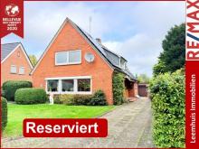 Sackgassenlage * Einliegerwohnung möglich PV- Anlage * Hohlraumisolierung * Dachisolierung * Garage Haus kaufen 26826 Weener Bild klein