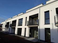 SANKT AUGUSTIN HANGELAR, 2 Zi. Neubauwohnung ca. 60 m² Wfl. mit Einbauküche, gr. Balkon u. TG-Stellp Wohnung mieten 53757 St. Augustin Bild klein