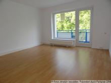 Schöne 2 Raum Wohnung im Erdgeschoß mit Balkon nach Westen Wohnung mieten 09117 Chemnitz Bild klein