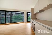 Schöne 3 Zimmer Wohnung mit ca. 84m², EBK, Fußbodenheizung und Balkon in Berlin-Mitte Wohnung mieten 10117 Berlin Bild klein