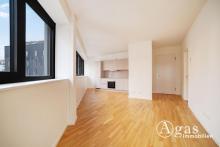 Sehr helle 2 Zimmer Wohnung mit ca. 54m², EBK und Balkon in Berlin-Mitte! Wohnung mieten 10117 Berlin Bild klein