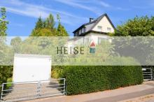 ** Sofort einziehen und wohlfühlen! ** Modernisiertes 1-Familienwohnhaus mit Garage und viel Charme Haus kaufen 37603 Holzminden Bild klein