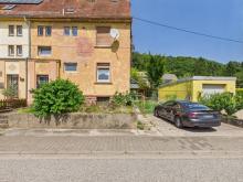 Toplage Namborn: Reihenendhaus, teilbar in 3 Wohnungen – Anlegerchance! Haus kaufen 66640 Namborn Bild klein