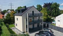 Traumhaft exklusive 3 ZKB Dachgeschoss Wohnung mit Balkon in Neusäß - unmittelbar zur Uni-Klinik Augsburg Wohnung mieten 86356 Neusäß Bild klein