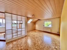 Ühlingen-Birkendorf - 3 Zimmerwohnung im DG mit Loggia in ruhiger Wohnlage Wohnung kaufen 79777 Ühlingen-Birkendorf Bild klein