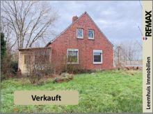!!! VERKAUFT !!! * 2 Wohneinheiten nebeneinander * Top Lage * 2 Heizungen von 2019 * Haus kaufen 26789 Leer (Ostfriesland) Bild klein
