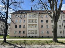 Vermietete 3-Raumwohnung mit Balkon, Tageslichtbad u. Stellpl. in Zwickau! Wohnung kaufen 08058 Zwickau Bild klein