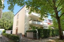 WRS Immobilien - Toplage - Offenbacher Westend - 3 Familienhaus mit Einzelgaragen Gewerbe kaufen 63067 Offenbach am Main Bild klein