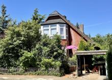 Zweifamilienhaus in begehrter Wohnlage Haus kaufen 31303 Burgdorf Bild klein