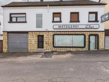 Zweifamilienhaus mit Gewerbeeinheit in zentraler Lage von Neunkirchen – 230 m² Wohnfläche, 8 Zimmer! Haus kaufen 66538 Neunkirchen Bild klein