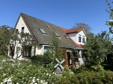Zweifamilienhaus (vermietet - ca. 6,4 % Rendite) in ruhiger und dennoch zentraler Lage von Langen Haus kaufen 27607 Langen (Landkreis Cuxhaven) Bild klein