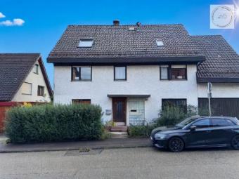 1-2 Zweifamilienhaus mit großem Garten in sonniger Lage Haus kaufen 75334 Straubenhardt Bild mittel
