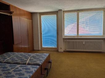 1-Zimmer-Appartement mit Südwest-Balkon – renovierungsbedürftige Gelegenheit mit individuellem Gestaltungspotenzial Wohnung kaufen 79837 St. Blasien Bild mittel