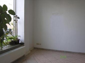 (12403_02) MGN: kleines Büro bzw. Ladengeschäft mit großem Schaufenster direkt in der City Gewerbe mieten 98617 Meiningen Bild mittel