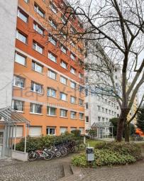 1,5 Zimmerwohnung in Neuperlach / 7. OG / Westbalkon / renoviertes Duschbad / ab Januar 2026 Wohnung mieten 81735 München Bild mittel