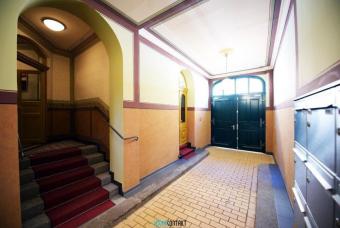 2 Zimmer Dachgeschoss * Parkett * Loggia * Lift * in Stötteritz * Wohnung mieten 04299 Leipzig Bild mittel