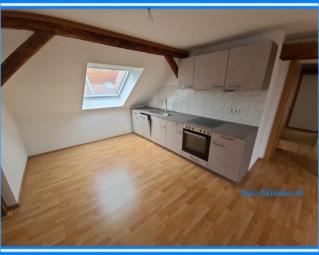 3-Raumwohnung unterm Dach in Köthen/Anhalt - Einbauküche ist dabei Wohnung mieten 06366 Köthen (Anhalt) Bild mittel