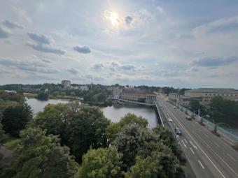 3-Zimmer Wohnung * DG * Aufzug * Ruhrblick * vis-à-vis der Stadthalle * Wohnung mieten 45468 Mülheim an der Ruhr Bild mittel