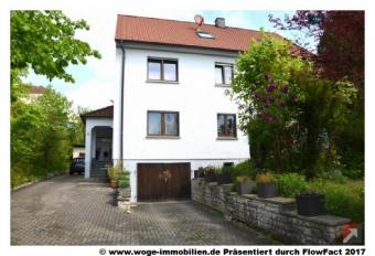 4-Zi-Whg mit EBK, Kachelofen, großer Terrasse, Garten und Garage Wohnung mieten 91315 Höchstadt an der Aisch Bild mittel