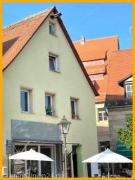 499.000,- für 281 qm Altstadthaus mit 6 Wohn,- + 1 Gewerbeeinheit in 1A Lage und 30.885,- Mietertrag Haus kaufen 91207 Lauf an der Pegnitz Bild mittel