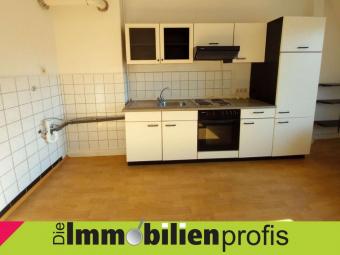 52173 - Helle Dachgeschoßwohnung mit Einbauküche Wohnung mieten 95028 Hof Bild mittel