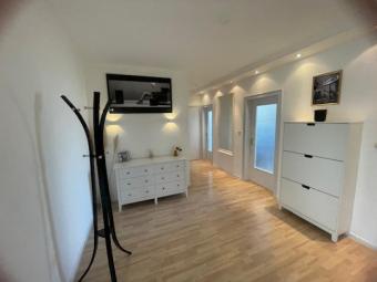 99 m² mit zwei großen Balkonen - mittendrin und hoch über Mönchengladbach Wohnung mieten 41061 Mönchengladbach Bild mittel