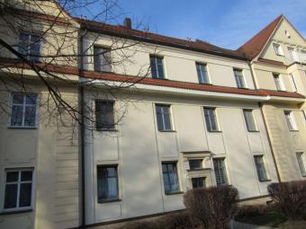 Ab 1.2.26! Zwickau Marienthal Nähe HBK - 2-Raumwohnung mit Einbauküche, Stellplatz und Balkon! Wohnung mieten 08060 Zwickau Bild mittel