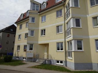 Ab 1.7.25! 2-Raum-Wohnung mit kleinem Balkon, EBK und opt. Carport-Stellplatz in ruhiger Wohnlage! Wohnung mieten 08058 Zwickau Bild mittel