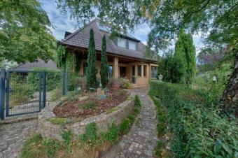 ACHIM - BADEN - Generationshaus mit großem Grundstück (möglicher zusätzlicher Bauplatz) Haus kaufen 28832 Achim Bild mittel
