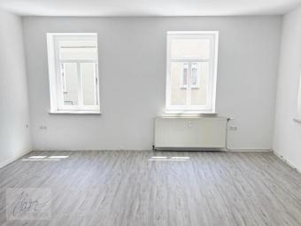 ***ALTERSGERECHTE 2-RAUMWOHNUNG IM ERDGESCHOSS- ERSTBEZUG NACH SANIERUNG*** mit 2 Tageslichtbädern inkl. Eckbadewanne, bodengleicher Duche und altersgerechter Toilette ab sofort zu vermieten Wohnung mieten 04931 Mühlberg (Landkreis Elbe-Elster) Bild mittel