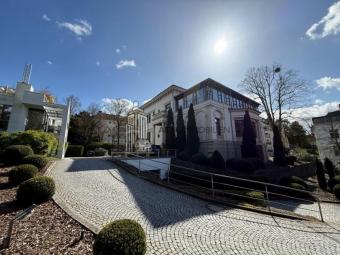 ATIK: Historische Villa Sanssouci - Stilvolle Büroetagen mit Prestige - provisionsfrei Gewerbe mieten 65189 Wiesbaden Bild mittel