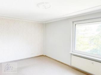 ***ATTRAKTIVE EIGENTUMSWOHNUNG MIT WOHLFÜHLCHARAKTER*** – Gepflegte 3-Raumwohnung in ruhiger Wohnlage Wohnung kaufen 01619 Zeithain Bild mittel