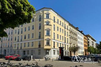 Bezugsfreie 2-Zimmer-Altbauwohnung in Berlin-Mitte Wohnung kaufen 10115 Berlin Bild mittel