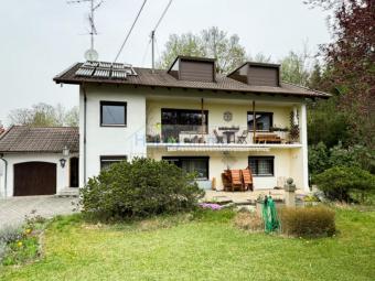 bezugsfreies 2 Familienhaus mit ausgebauten DG -großes Grundstück Südausrichtung Haus kaufen 82054 Sauerlach Bild mittel