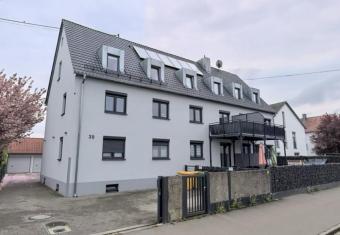 Charmante 2 ZKB Dachgeschosswohnung In Augsburg - Hochzoll Wohnung mieten 86163 Augsburg Bild mittel