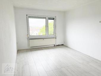***CHARMANTE EIGENTUMSWOHNUNG IN GEPFLEGTER WOHNANLAGE*** - Ideal für Eigennutzer und Kapitalanleger Wohnung kaufen 01619 Zeithain Bild mittel