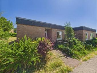 Charmanter Reihenbungalow in ruhiger Lage von Überherrn – 106 m² Wohnkomfort auf 623 m² Grundstück! Haus kaufen 66802 Überherrn Bild mittel