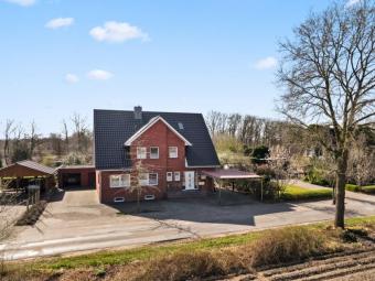 Charmantes Mehrfamilienhaus auf großem Grundstück !! Haus kaufen 49835 Wietmarschen Bild mittel