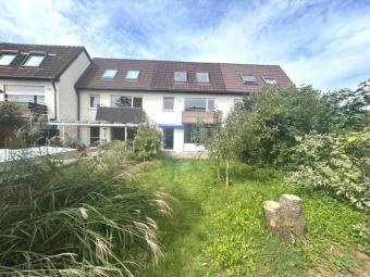 Charmantes u. großzügiges Reihenmittelhaus in familienfreundlicher Lage des 5-Seen-Landes Haus kaufen 82205 Gilching Bild mittel