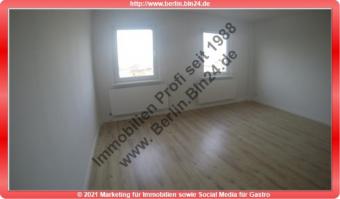 Dachgeschoß+ 3er WG tauglich+ saniert Wohnung mieten 06112 Halle (Saale) Bild mittel