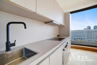 Dachgeschoss! Luxuriöse 3 Zimmer Wohnung mit ca. 88m², EBK und Skyline-View in Mitte Wohnung mieten 10117 Berlin Bild mittel