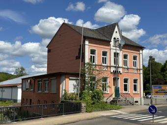 Denkmalgeschütztes, repräsentatives Objekt sucht einen ambitionierten Handwerker Gewerbe kaufen 53940 Hellenthal Bild mittel