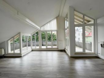 Der Sonne ein Stück näher - 2 Zimmer mit großer Dachterasse Wohnung kaufen 99867 Gotha Bild mittel