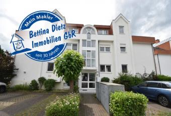 DIETZ: Gepflegte und moderne 3-Zimmer-Wohnung mit großer Dachterrasse, Einbauküche, Wanne + Dusche! Wohnung mieten 64832 Babenhausen Bild mittel